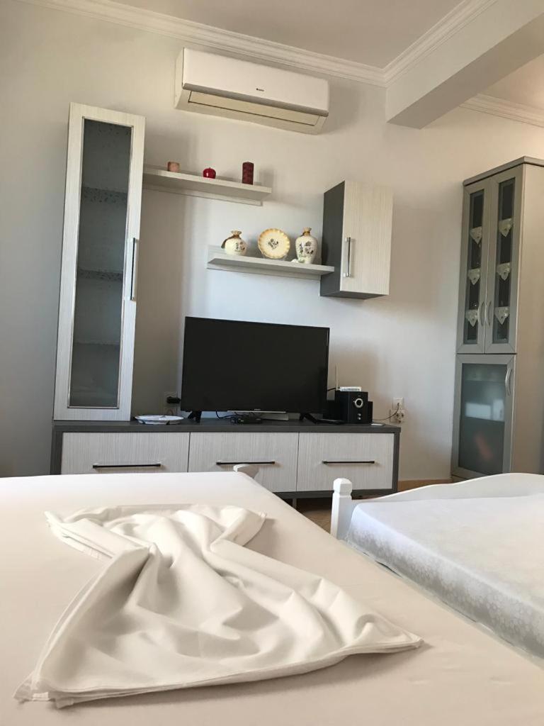Alfa Apartaments Sarandë Exterior foto